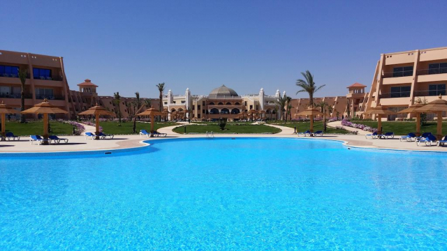 572 EURO - Last Minute zbor din Iasi Egipt - Hurghada Hotel Jasmine Palace Resort
