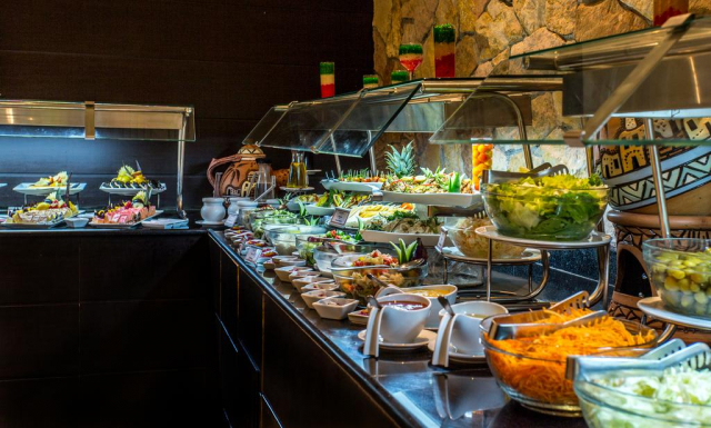 572 EURO - Last Minute zbor din Iasi Egipt - Hurghada Hotel Jasmine Palace Resort