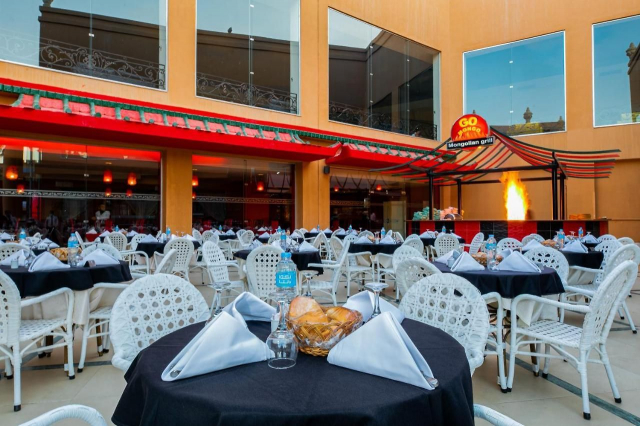 671 EURO - Last Minute zbor din Bucuresti Egipt - Hurghada Titanic Palace Hotel Hurghada