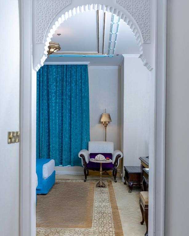 27.10 avion Bucuresti, Qatar Doha, Saraya Corniche Hotel 616 EURO, 7 nopti, Mic dejun inclus