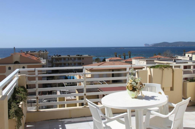 21.09 avion Bucuresti, Italia Alghero, Residence Gardenia 528 EURO, 7 nopti, Fara masa