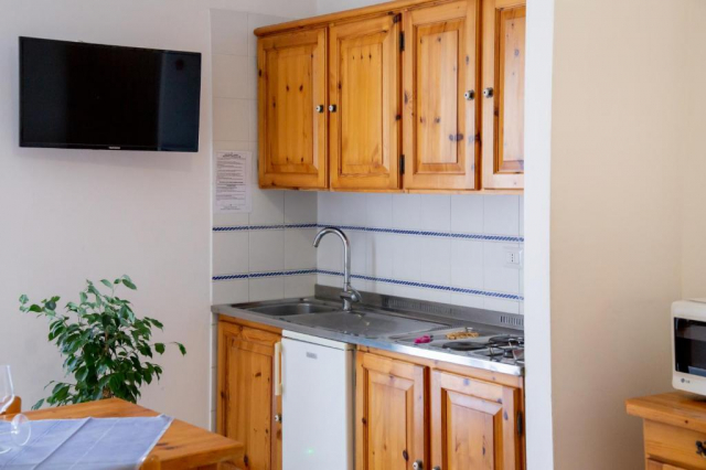 21.09 avion Bucuresti, Italia Alghero, Residence Gardenia 528 EURO, 7 nopti, Fara masa