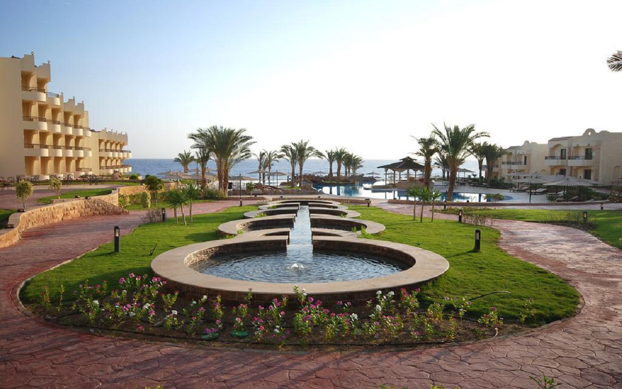 335 EURO - Last Minute zbor din Bucuresti Egipt - Hurghada Life Resorts Coral Hills