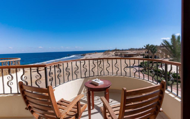 335 EURO - Last Minute zbor din Bucuresti Egipt - Hurghada Life Resorts Coral Hills