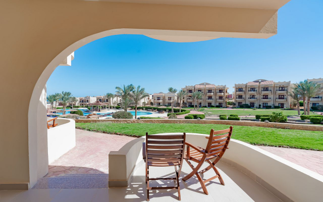 335 EURO - Last Minute zbor din Bucuresti Egipt - Hurghada Life Resorts Coral Hills