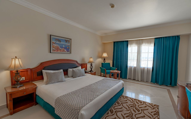 335 EURO - Last Minute zbor din Bucuresti Egipt - Hurghada Life Resorts Coral Hills