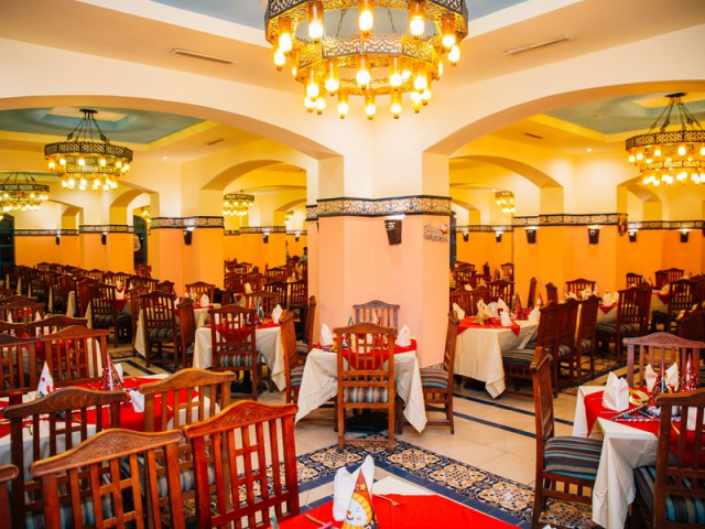 497 EURO - Last Minute zbor din Bucuresti Egipt - Sharm El Sheikh Hotel Faraana Heights
