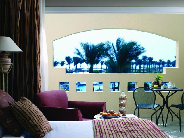 671 EURO - Last Minute zbor din Bucuresti Egipt - Sharm El Sheikh Hotel Coral Sea Water World