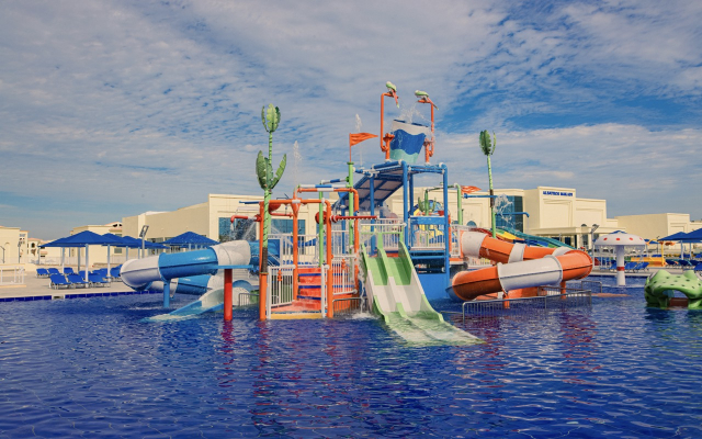 810 EURO - Last Minute zbor din Bucuresti Egipt - Hurghada Hotel Albatros Makadi Resort