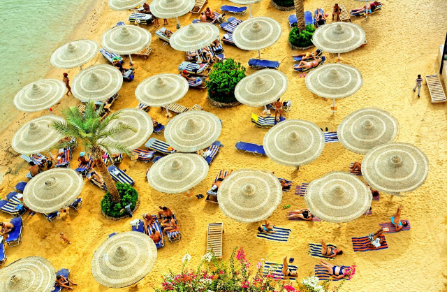 10.10 avion Bucuresti, Egipt Hurghada City, King Tut Aqua Park Beach Resort 459 EURO, 7 nopti, All inclusive