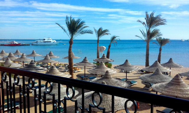 15.10 avion Cluj Napoca, Egipt Hurghada City, Giftun Azur Resort 596 EURO, 7 nopti, All inclusive