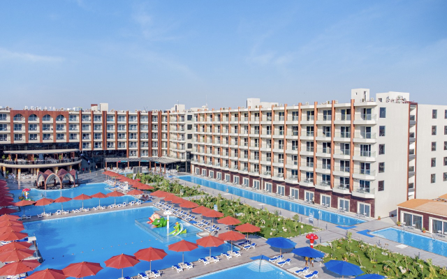 624 EURO - Last Minute zbor din Bucuresti Egipt - Hurghada Hotel Rewaya Majestic Resort