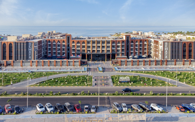 624 EURO - Last Minute zbor din Bucuresti Egipt - Hurghada Hotel Rewaya Majestic Resort