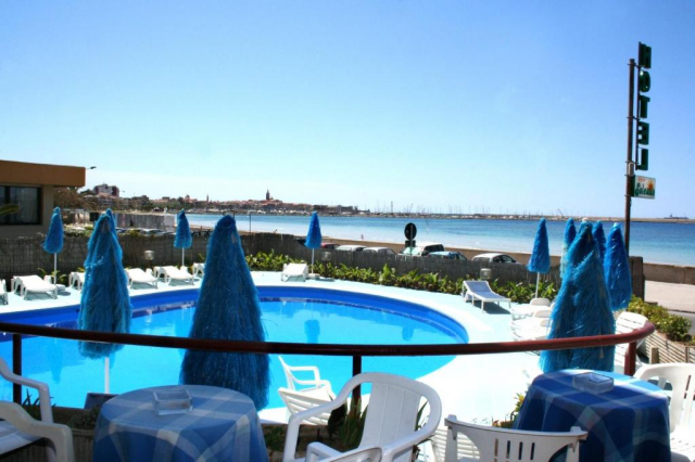 12.10 avion Bucuresti, Italia Alghero, Hotel Soleado 587 EURO, 7 nopti, Fara masa