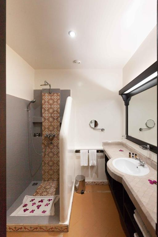 05.10 avion Bucuresti, Maroc Agadir, Borjs Hotel Suites & Spa 538 EURO, 7 nopti, Mic dejun inclus