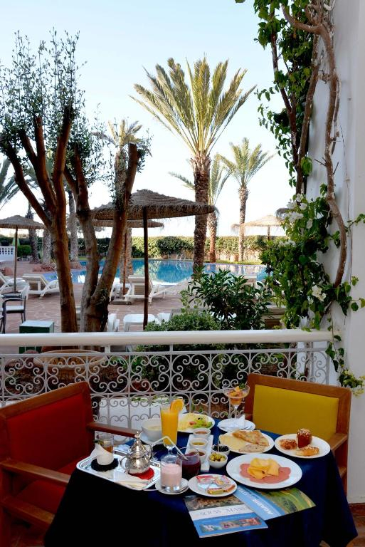 05.10 avion Bucuresti, Maroc Agadir, Borjs Hotel Suites & Spa 538 EURO, 7 nopti, Mic dejun inclus