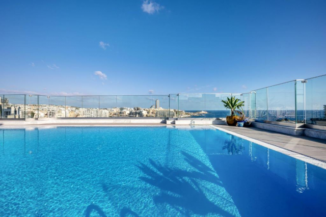 01.12 avion Bucuresti, Malta Sliema, Hotel Plaza Regency 361 EURO, 5 nopti, Mic dejun inclus