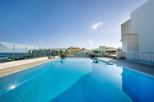 01.12 avion Bucuresti, Malta Sliema, Hotel Plaza Regency 361 EURO, 5 nopti, Mic dejun inclus