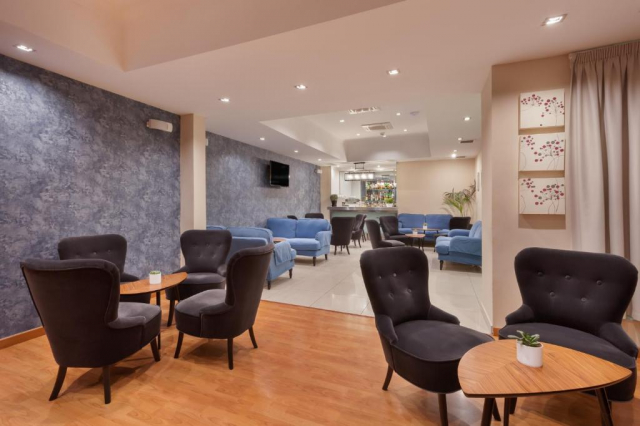 01.12 avion Bucuresti, Malta Sliema, Hotel Plaza Regency 361 EURO, 5 nopti, Mic dejun inclus