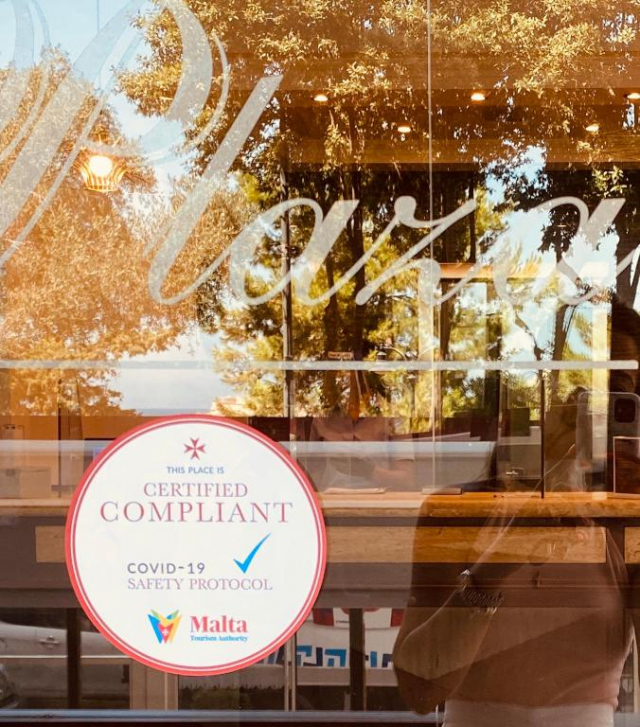 01.12 avion Bucuresti, Malta Sliema, Hotel Plaza Regency 361 EURO, 5 nopti, Mic dejun inclus