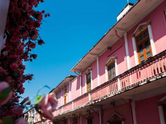 17.01 avion Bucuresti, Thailanda - Phuket, Novotel Phuket City Phokeethra 1214 EURO, 7 nopti, Mic dejun inclus