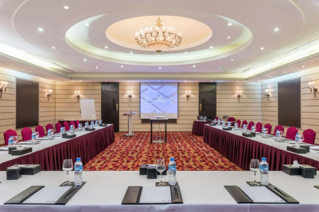 23.03 avion Bucuresti, Qatar Doha, Radisson Blu Hotel Doha 783 EURO, 7 nopti, Mic dejun inclus