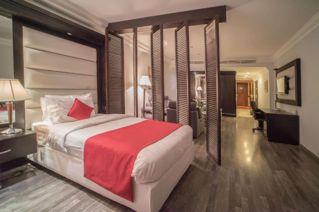 13.04 avion Bucuresti, Qatar Doha, Hotel Best Western Plus Doha 665 EURO, 7 nopti, Mic dejun inclus