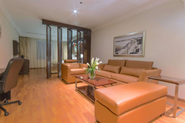 13.04 avion Bucuresti, Qatar Doha, Hotel Best Western Plus Doha 665 EURO, 7 nopti, Mic dejun inclus