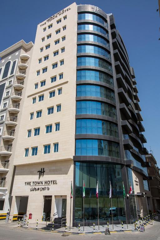 13.04 avion Bucuresti, Qatar Doha, The Town Hotel Doha 665 EURO, 7 nopti, Mic dejun inclus
