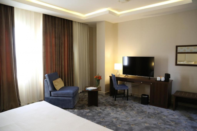 13.04 avion Bucuresti, Qatar Doha, The Town Hotel Doha 665 EURO, 7 nopti, Mic dejun inclus