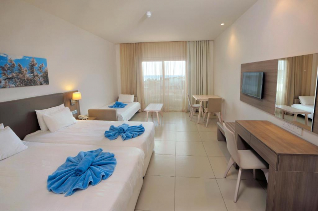 19.04 avion Bucuresti, Cipru - Zona Larnaca Ayia Napa, Hotel Euronapa Apartments 489 EURO, 7 nopti, Fara masa