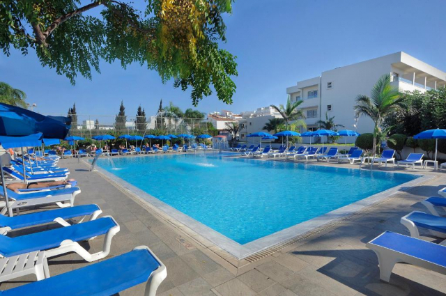 19.04 avion Bucuresti, Cipru - Zona Larnaca Ayia Napa, Hotel Euronapa Apartments 489 EURO, 7 nopti, Fara masa