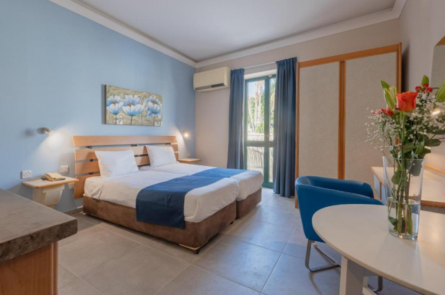 16.03 avion Bucuresti, Malta St. Paul's Bay, Xemxija Bay Hotel (ex. Porto Azzurro) 459 EURO, 7 nopti, Fara masa