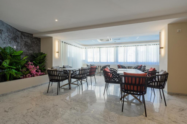 16.03 avion Bucuresti, Malta St. Paul's Bay, Xemxija Bay Hotel (ex. Porto Azzurro) 459 EURO, 7 nopti, Fara masa