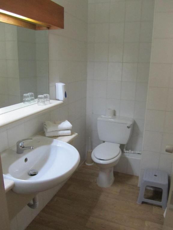 16.03 avion Bucuresti, Malta St. Paul's Bay, Hotel Topaz 449 EURO, 7 nopti, Fara masa