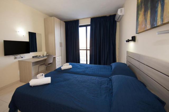 01.04 avion Bucuresti, Malta St. Paul's Bay, Relax Inn Hotel 469 EURO, 7 nopti, Fara masa
