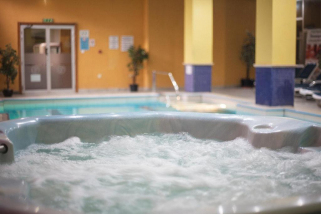 01.04 avion Bucuresti, Malta Qawra, Bella Vista Hotel 498 EURO, 7 nopti, Mic dejun inclus