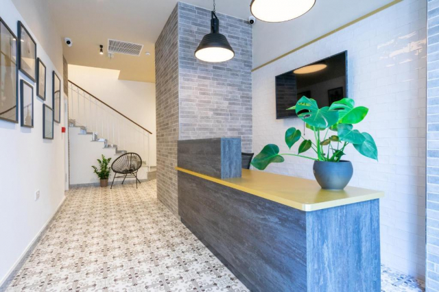 01.04 avion Bucuresti, Malta Sliema, Lady Todd Hotel 606 EURO, 7 nopti, Fara masa