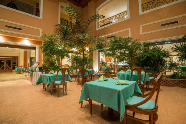 18.04 avion Cluj Napoca, Egipt - Hurghada Soma Bay, Imperial Shams Abu Soma 538 EURO, 7 nopti, All inclusive