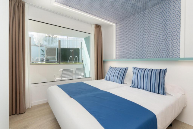 14.04 avion Bucuresti, Spania - Gran Canaria Playa del Ingles, Alsol Los Caribes 2 - Adults Only 645 EURO, 7 nopti, Fara masa