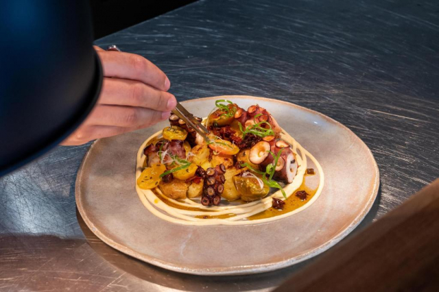 16.05 avion Bucuresti, Grecia - Creta - Heraklion Gouves, Hotel Hara Ilios Village 616 EURO, 7 nopti, Demipensiune inclusa