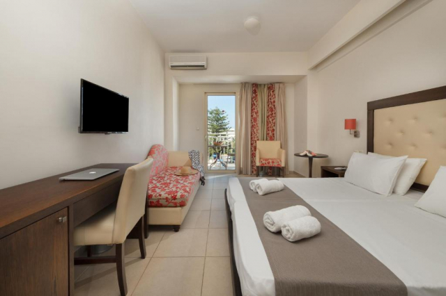 04.06 avion Bucuresti, Grecia - Creta - Heraklion Amoudara, Hotel Marilena 606 EURO, 7 nopti, All inclusive