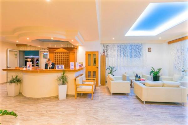 04.06 avion Bucuresti, Grecia - Creta - Heraklion Analipsi, Hotel Anthoula Village-Analipsi 596 EURO, 7 nopti, All inclusive