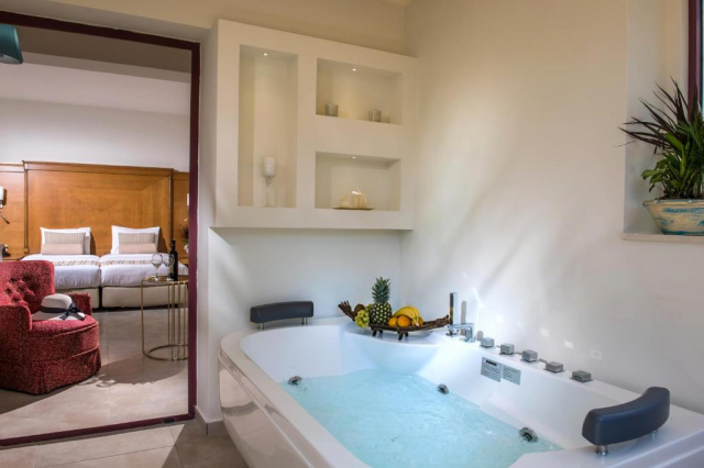 04.06 avion Bucuresti, Grecia - Creta - Heraklion Malia, Bella Elena 391 EURO, 7 nopti, Fara masa