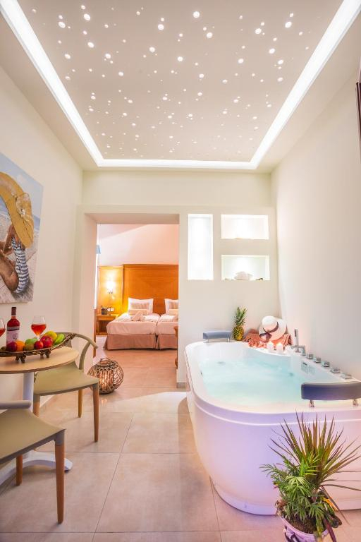 04.06 avion Bucuresti, Grecia - Creta - Heraklion Malia, Bella Elena 391 EURO, 7 nopti, Fara masa