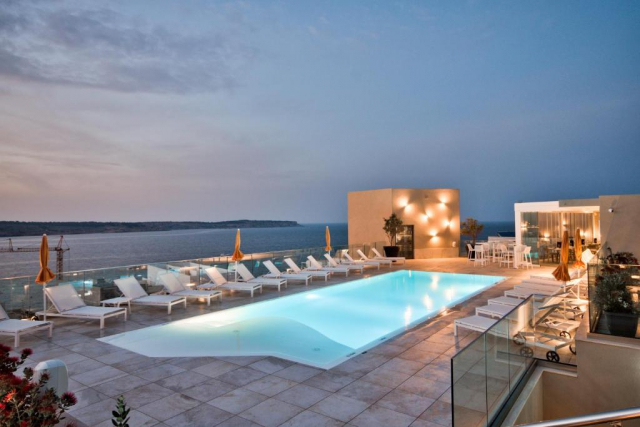 16.03 avion Bucuresti, Malta Mellieha, Luna Holiday Complex 547 EURO, 7 nopti, Fara masa