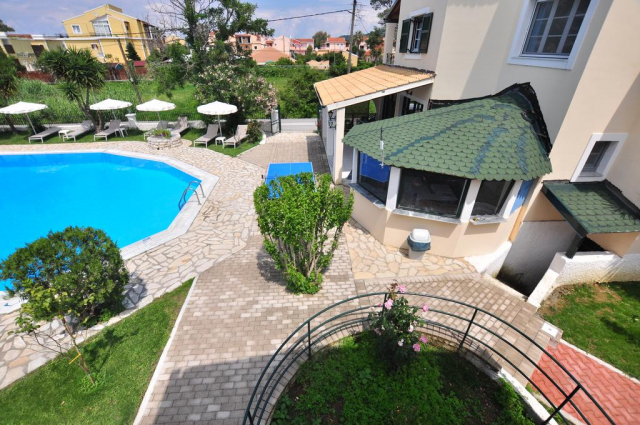 09.06 avion Bucuresti, Grecia - Corfu Acharavi, Acharavi Garden Hotel 479 EURO, 7 nopti, Fara masa