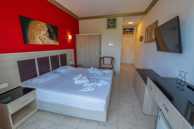 03.06 avion Bucuresti, Grecia - Rhodos Faliraki, Grecian Fantasia Resort 498 EURO, 7 nopti, Demipensiune inclusa