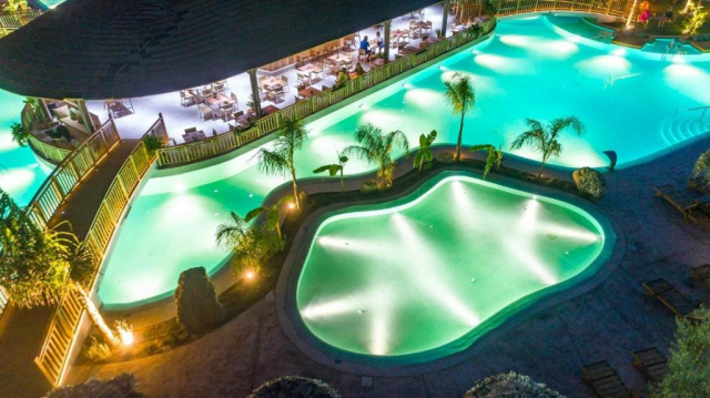 04.06 avion Bucuresti, Grecia - Zakynthos Alykanas, Letsos Hotel 489 EURO, 7 nopti, Fara masa