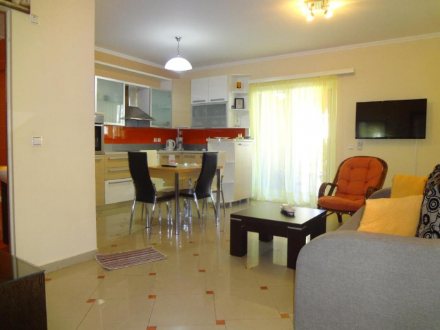 12.06 avion Bucuresti, Grecia - Lefkada Nidri, Valena Studios 567 EURO, 7 nopti, Fara masa